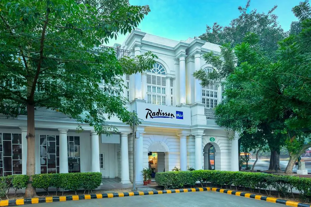Radisson Blu Marina Hotel, Delhi Connaught Place, New Delhi interior view
