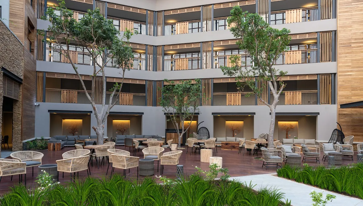 Radisson Blu Mosi-Oa-Tunya, Livingstone Resort, Livingstone interior view
