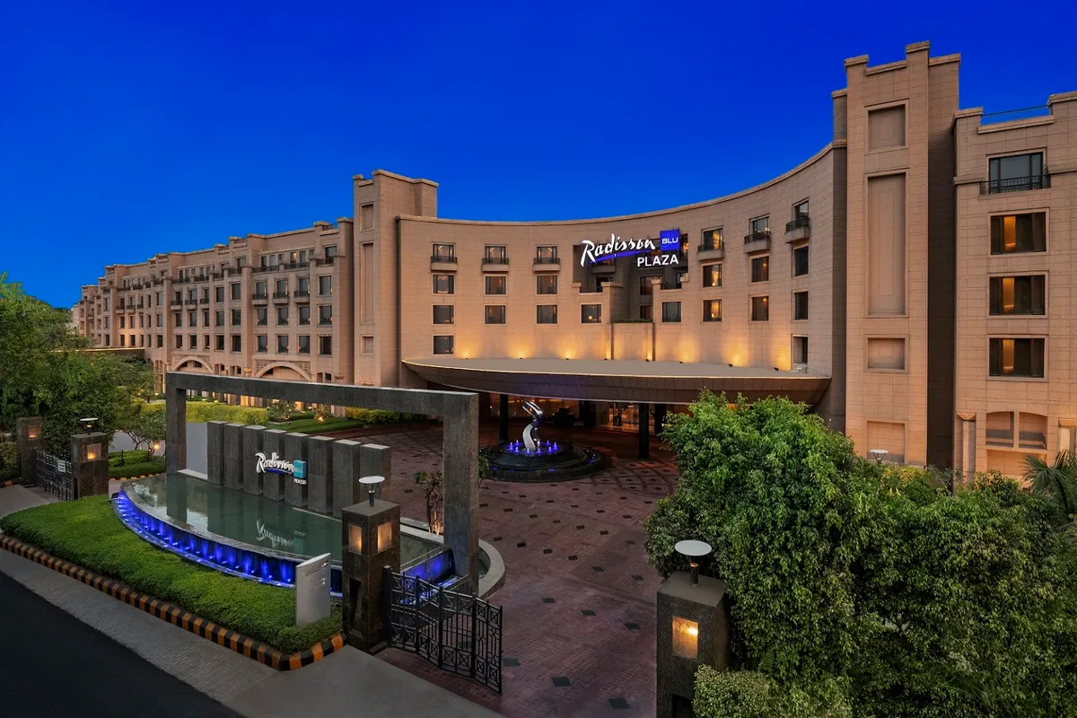 Radisson Blu Plaza Hotel, Delhi Airport, New Delhi interior view