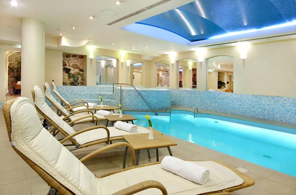Radisson Collection Astorija Hotel, Vilnius, Vilnius interior view