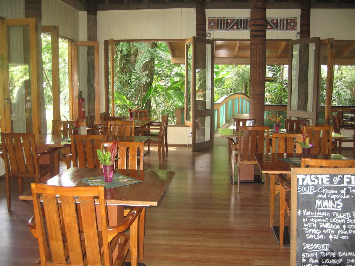 Rainforest Eco Lodge, Suva interior view