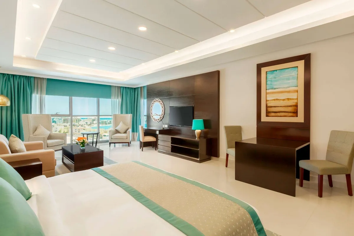 Ramada Hotel & Suites by Wyndham Amwaj Islands Manama, Amwaj Islands interior view