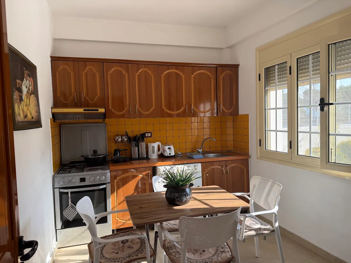 Rent Rooms Loren, Vlora interior view