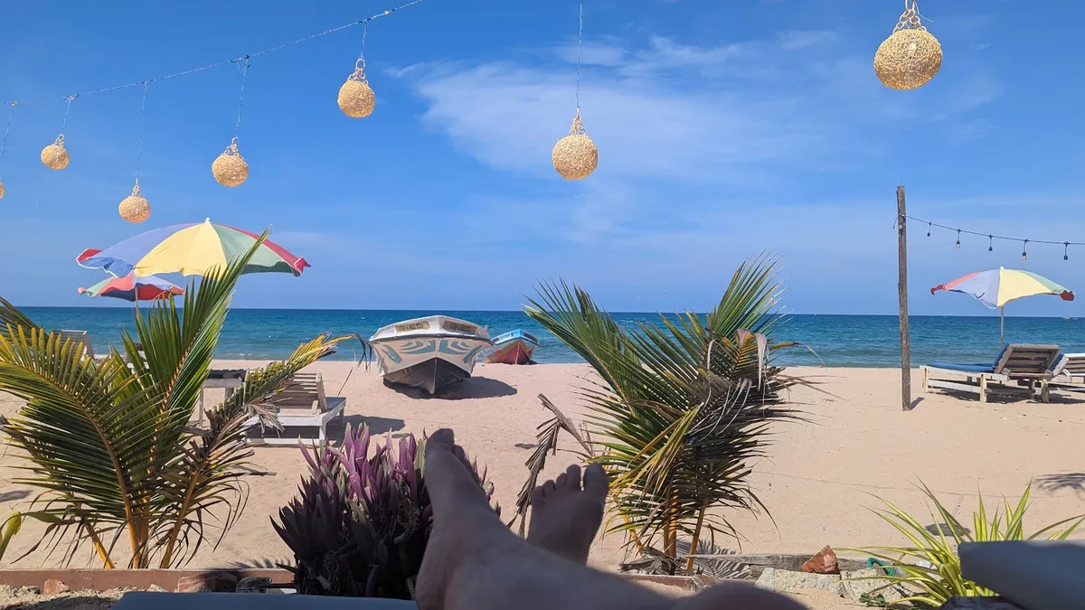 Resort Maya Beach & Beach Bar, Trincomalee interior view