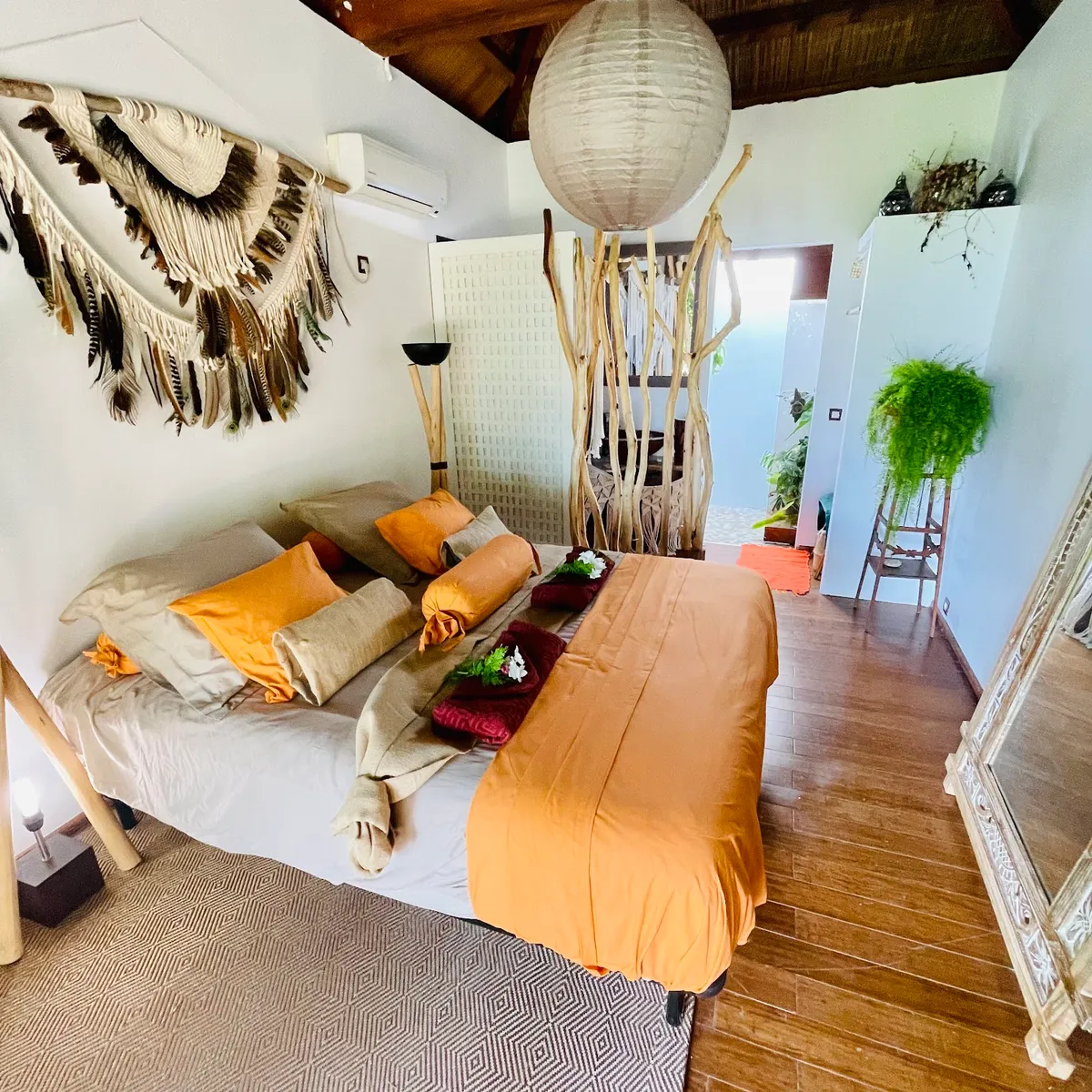 Rica residence, Noumea interior view