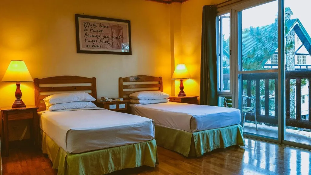Ridgewood Hotel, Baguio interior view