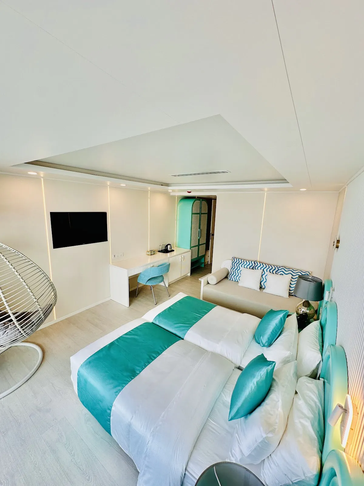 Rise & Shine Hotel Maldives, Hulhumale interior view