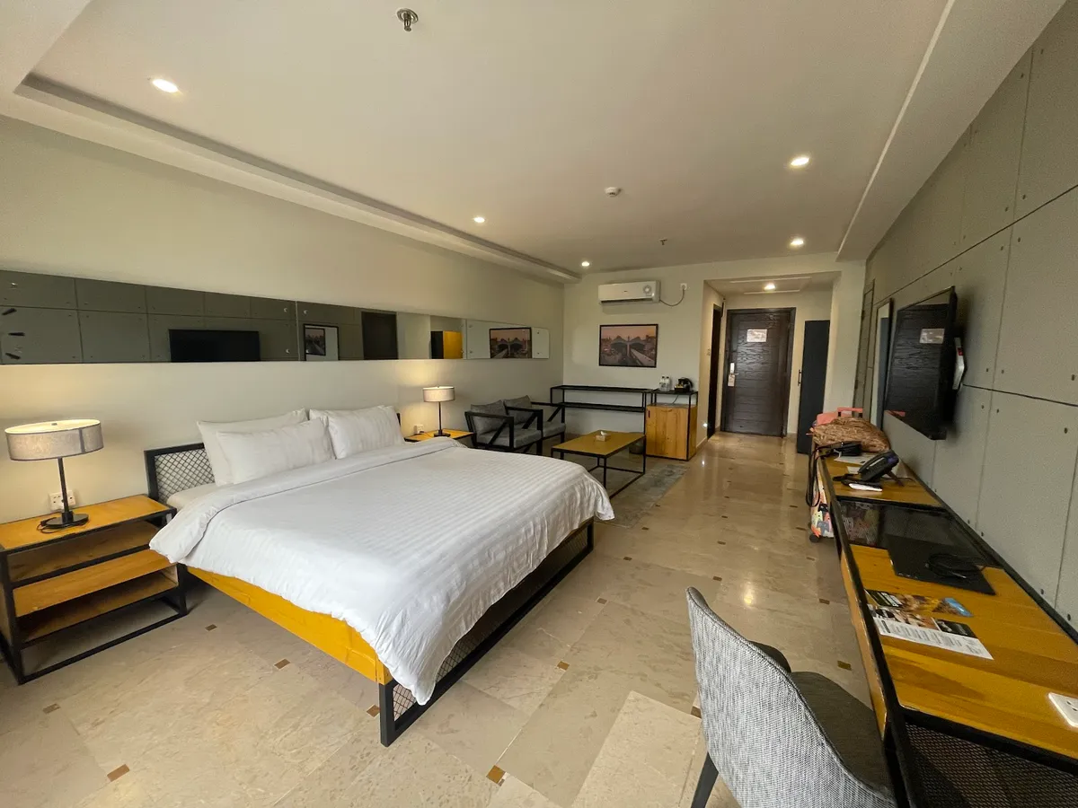 Roomy Signature Hotel, Islamabad interior view