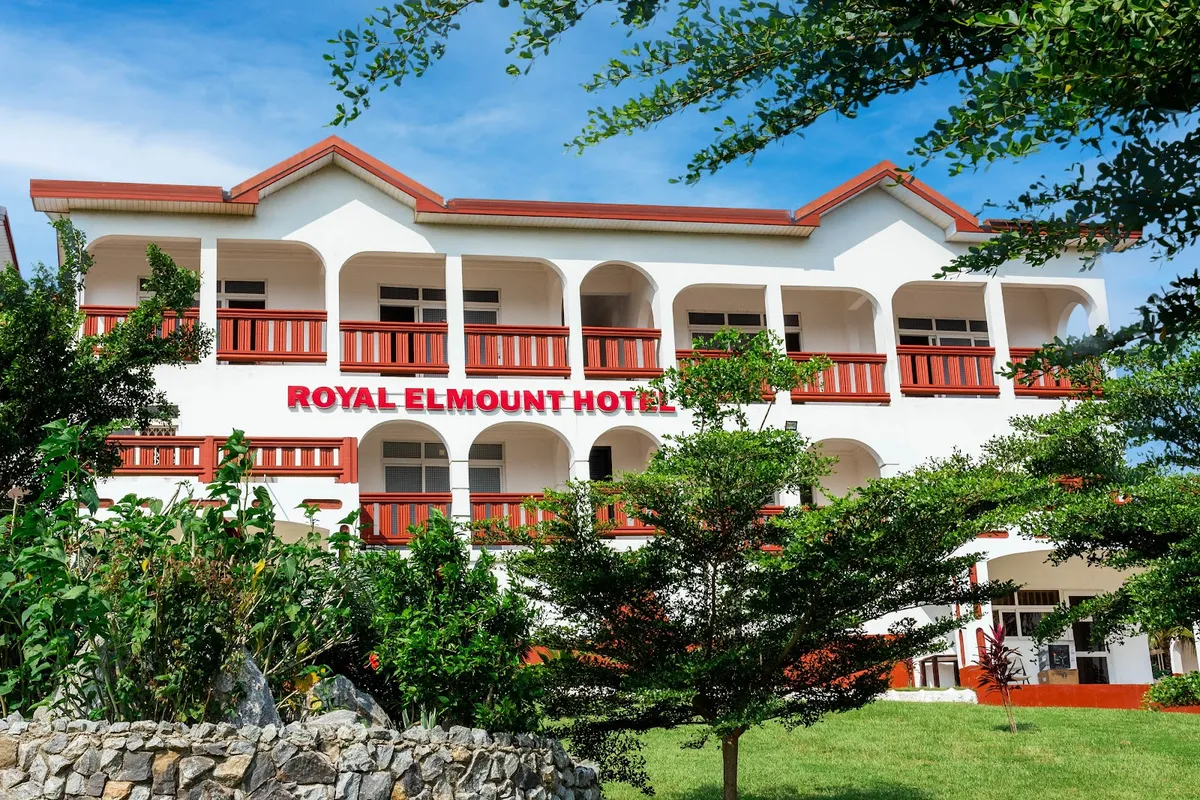 Royal Elmount Hotel, Cape Coast interior view