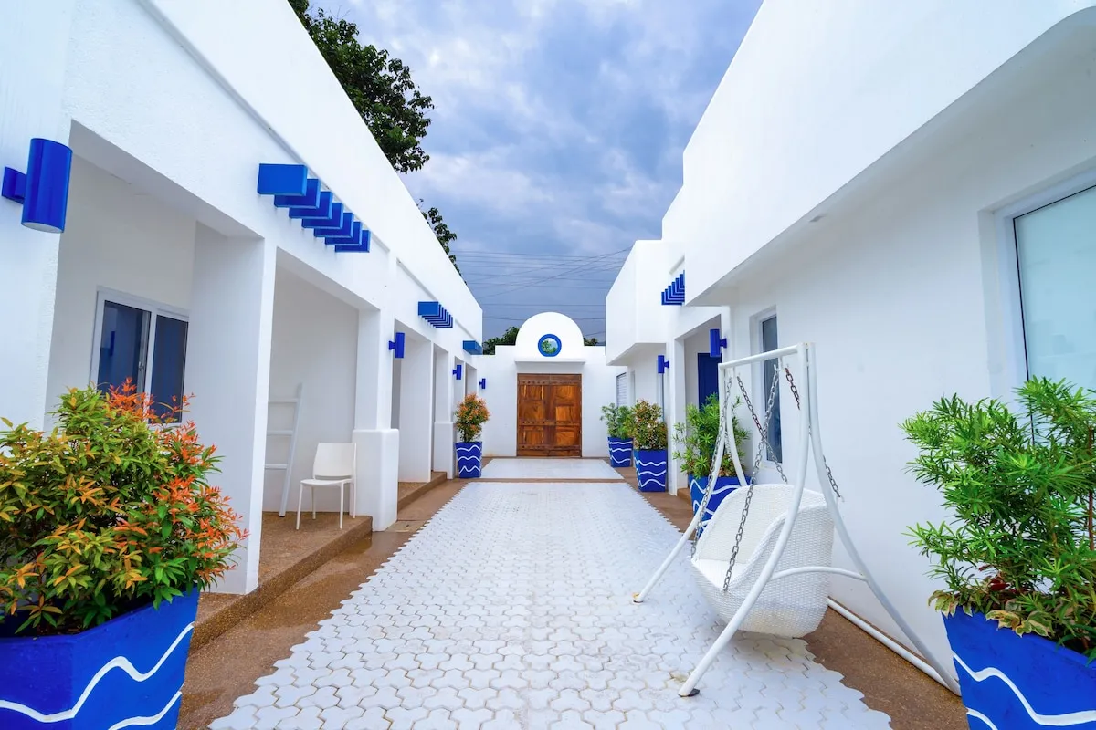 Ruhe Suites Coron, Coron interior view