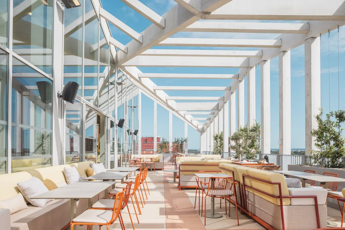 Sangha Toulouse Hôtel Bar & Rooftop, Toulouse interior view