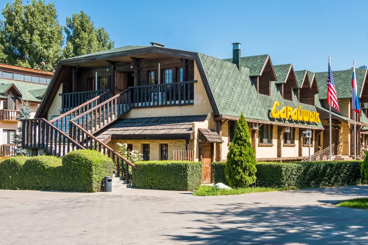 Saraichik Hotel, Almaty interior view