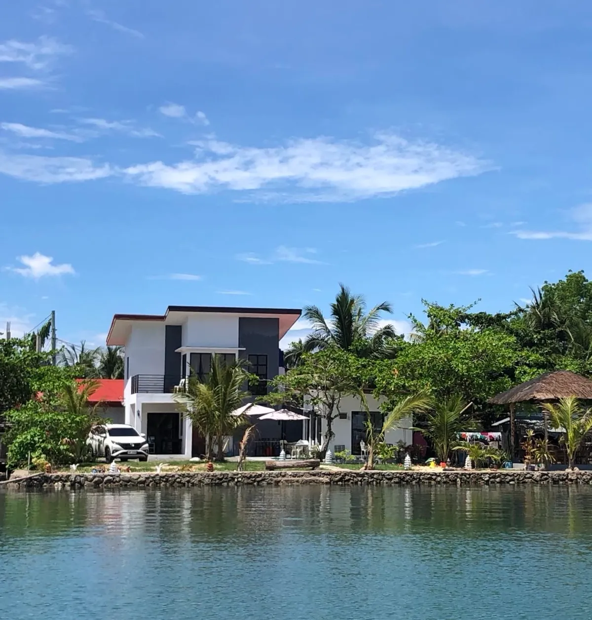 Sea Breeze Beach House, Visayas interior view