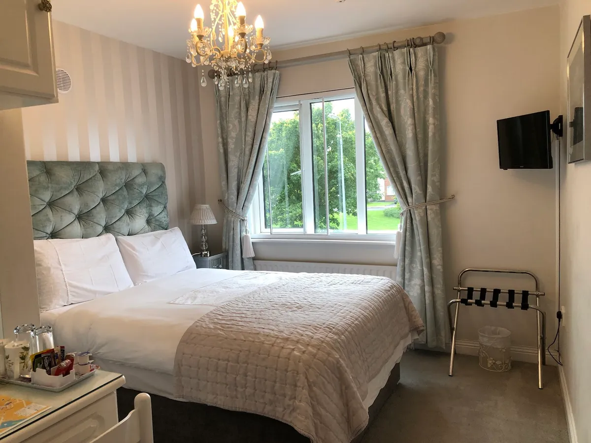 Sea Mist Guesthouse, Galway interior view
