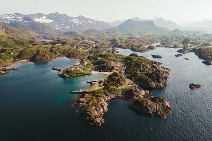 Skårungen - Waterfront Cabin, Lofoten interior view