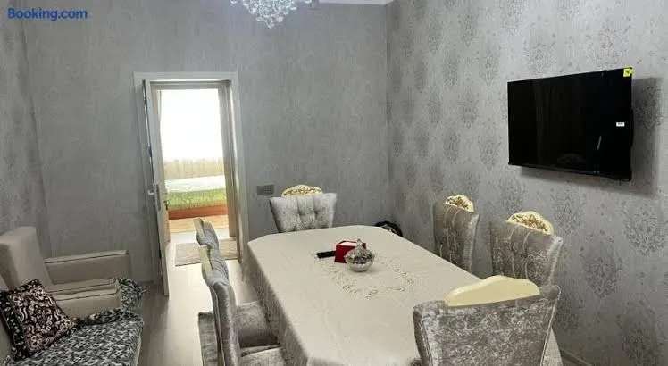 Spacious 2BR Apartment , Steps to Beach , Central & Quiet , Fast WiFi, Lankaran interior view