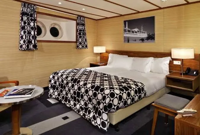 SS Rotterdam, Rotterdam interior view