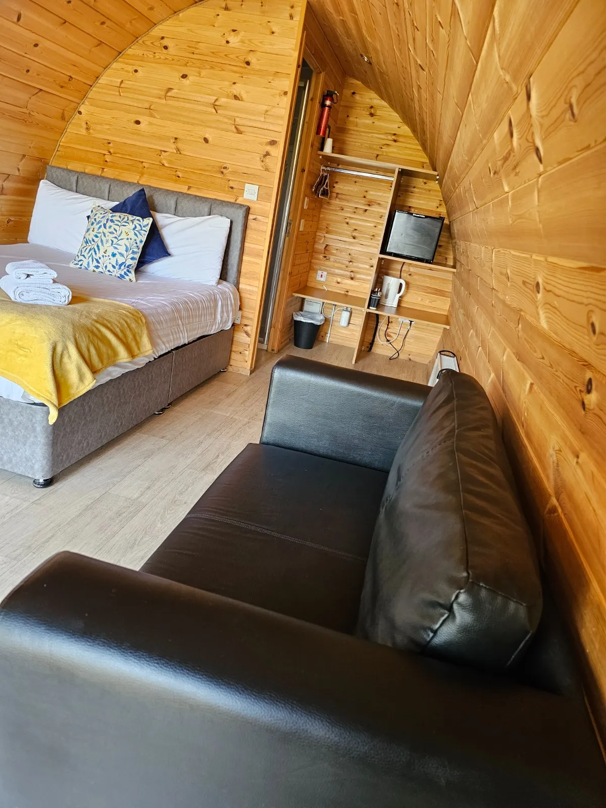 Standing Stones Lodge, Belfast interior view