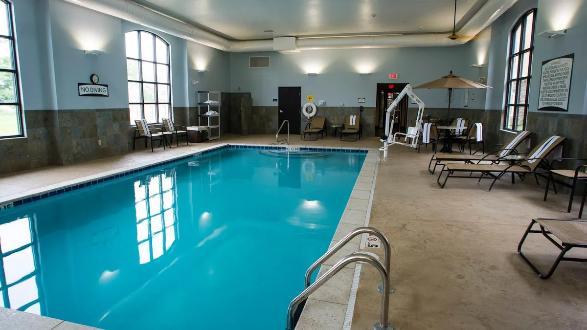 Staybridge Suites Lexington by IHG, George Town interior view