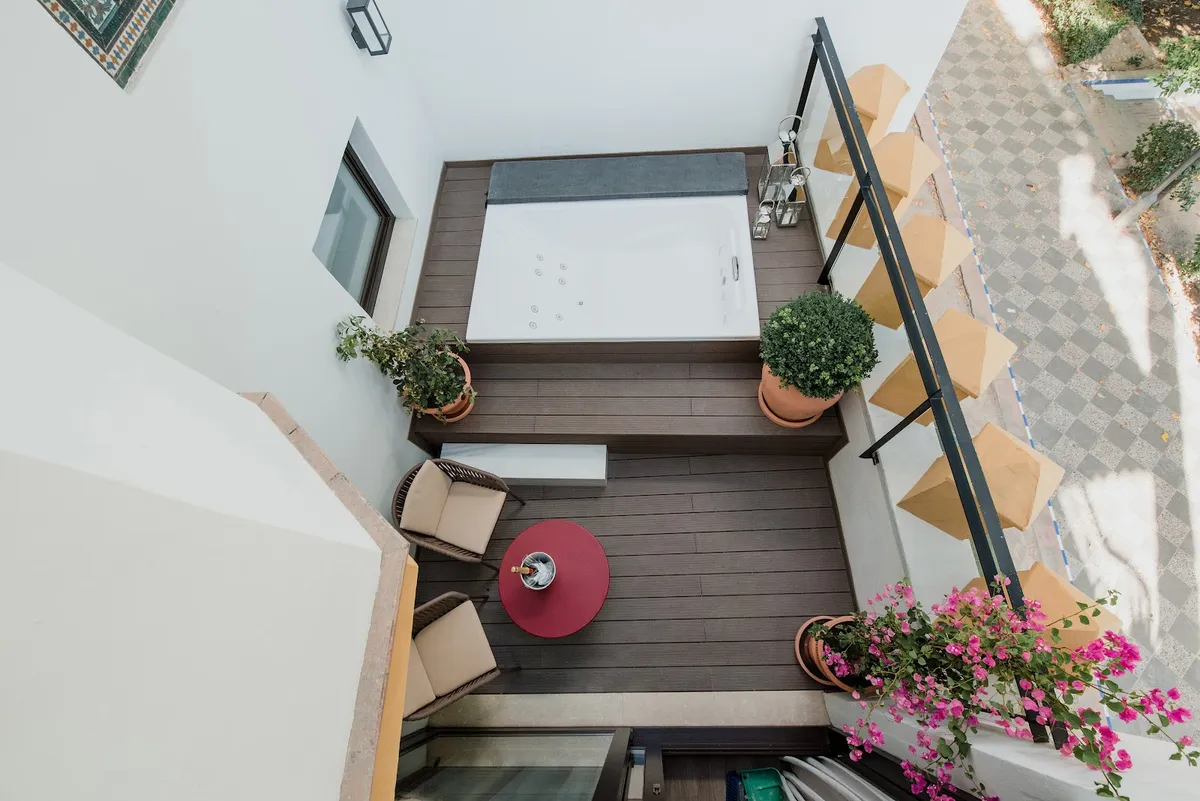 Suites Murillo Plaza Sta. Cruz, Seville interior view