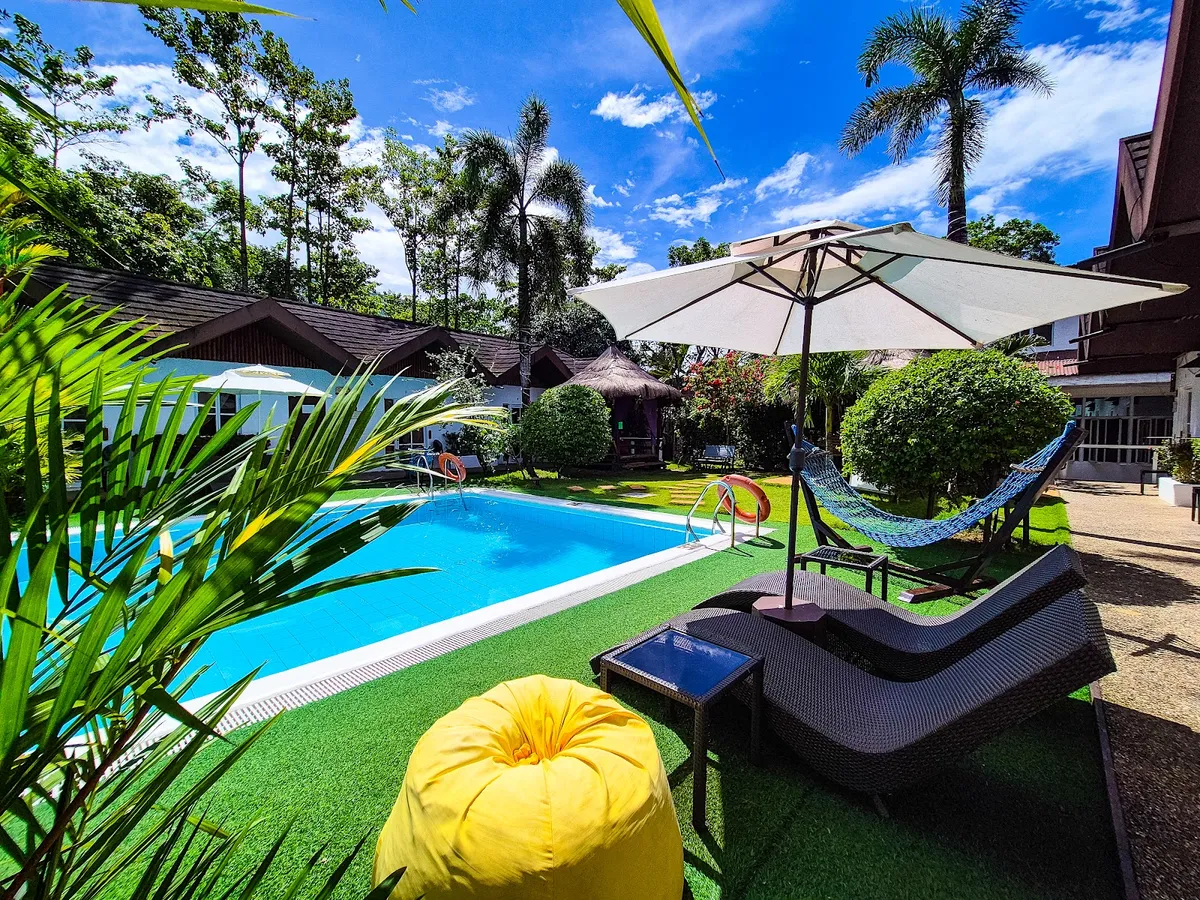SunzEn Palawan resort(Sunz en Coron resort), Coron interior view