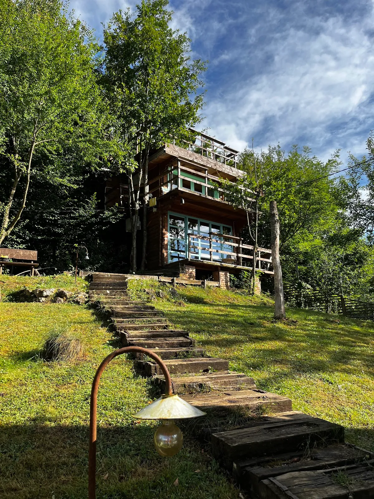 Sup_er Rajski Poluotok, Jajce interior view