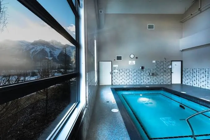 Super 8 by Wyndham Canmore, Banff interior view