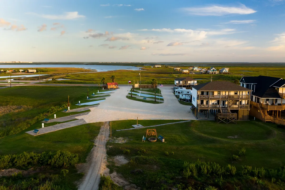 The Breeze Beachfront Resort, Freeport interior view
