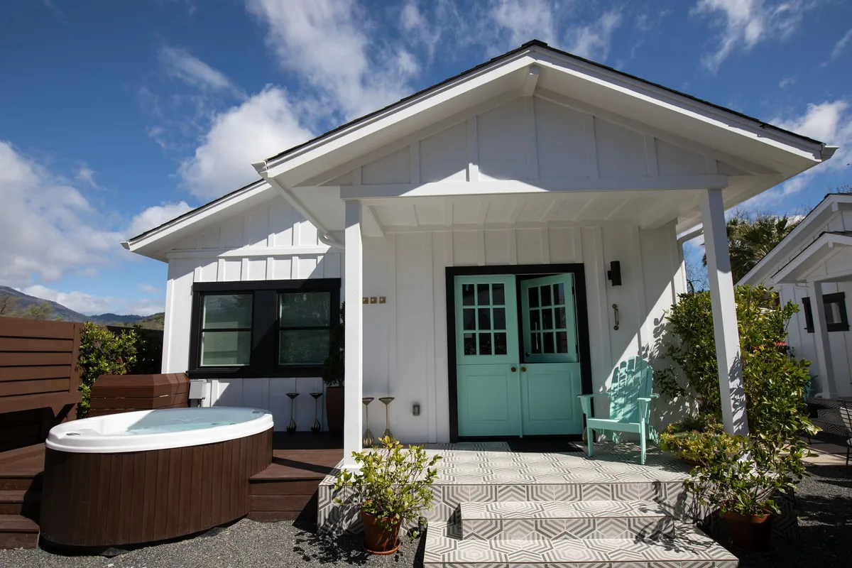 The Bungalows at Calistoga, Napa Valley interior view
