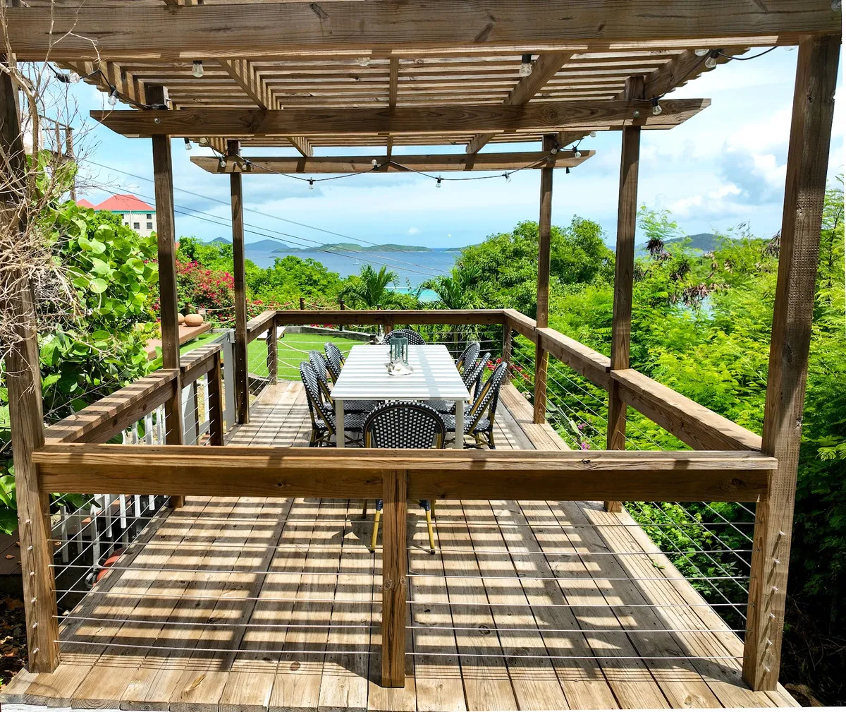 The Flamingo House, St John interior view
