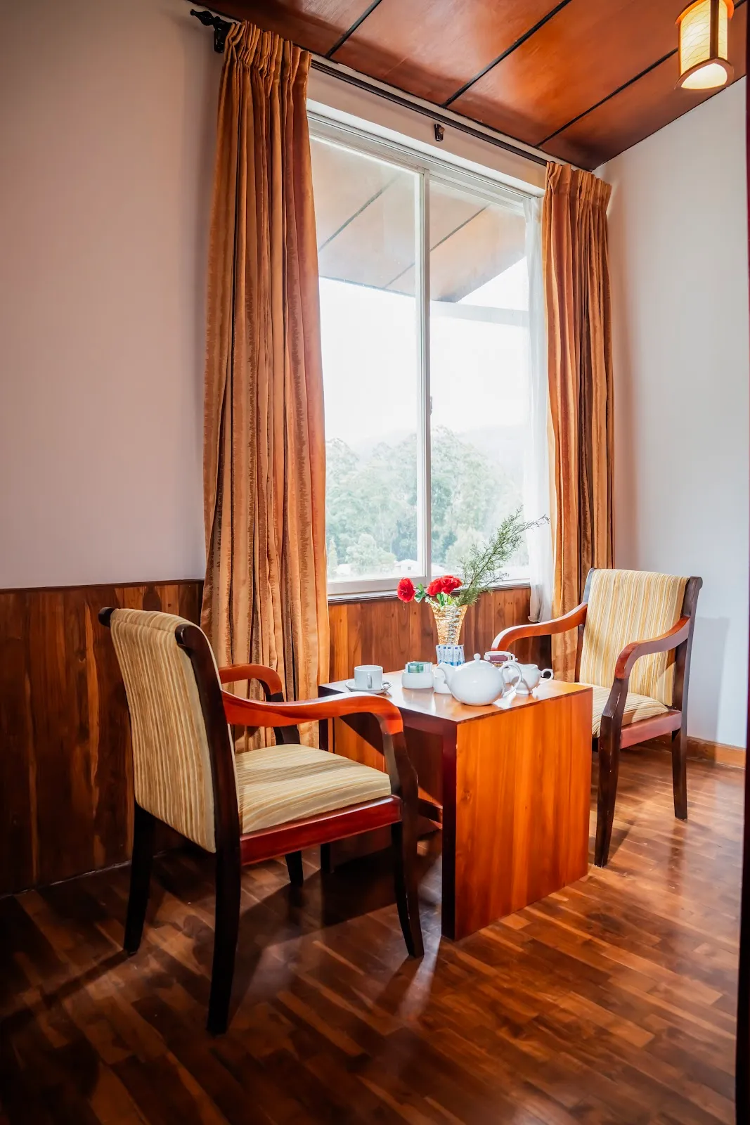 The Golden Legacy Hotel, Nuwara Eliya interior view