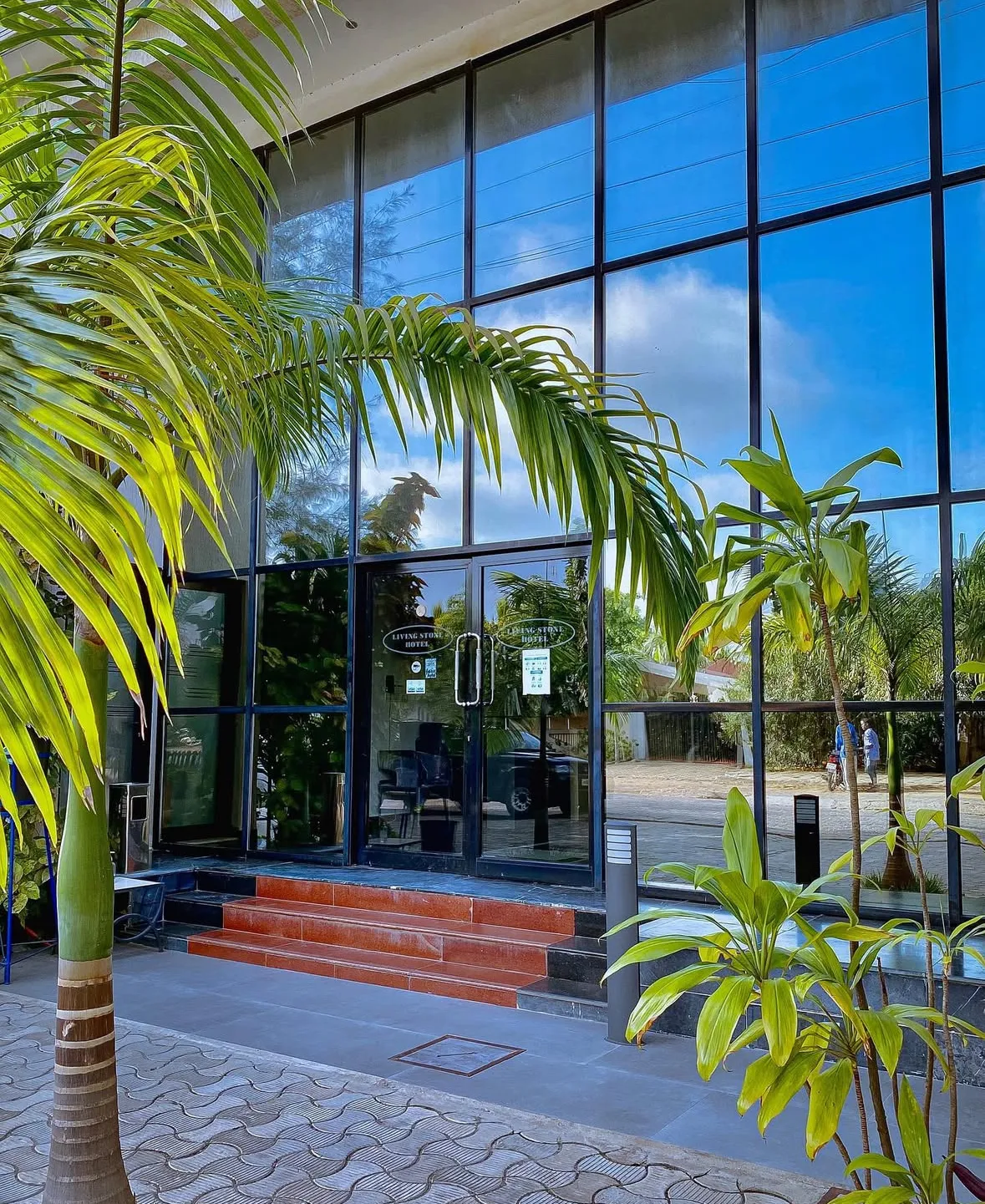 The Livingstone, Cotonou interior view
