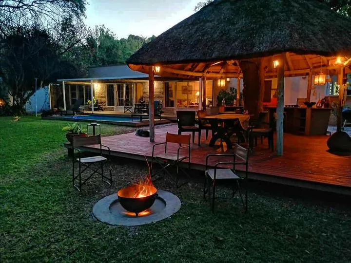 The Maun Studios, Maun interior view