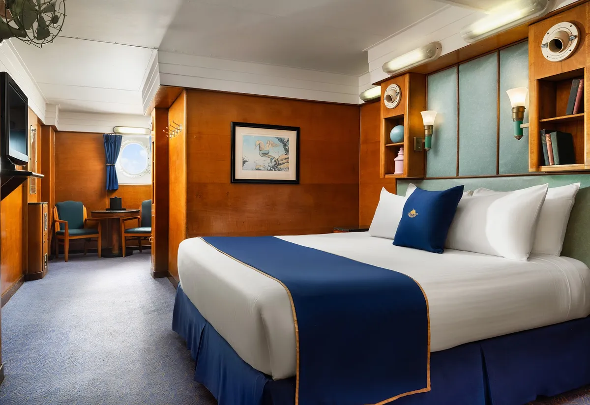 The Queen Mary, San Pedro interior view