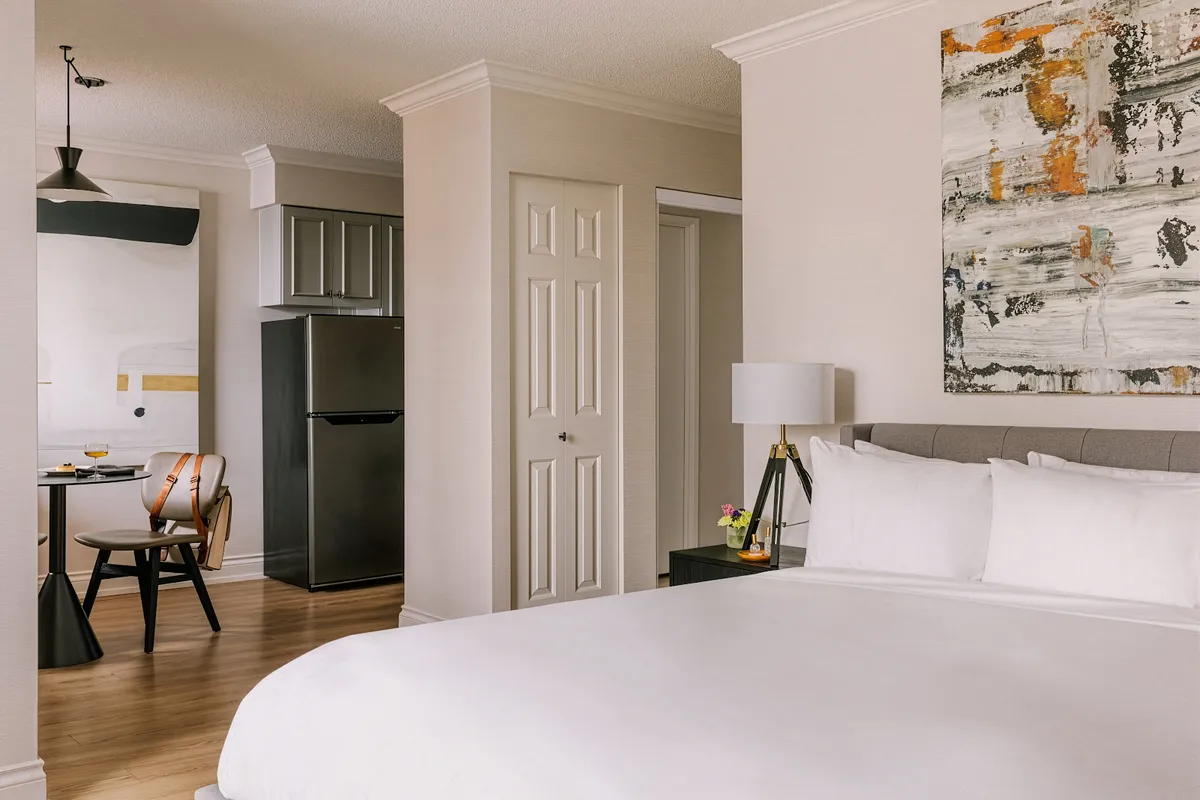 The Sunset Hotel West End, Vancouver interior view