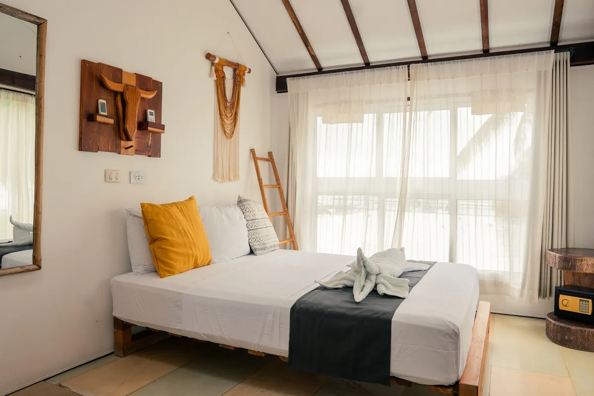 The Yak Lake House, Yucatan Peninsula interior view
