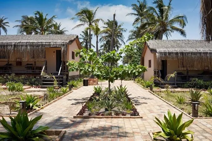 Tilak Lodge, Tofo Beach interior view