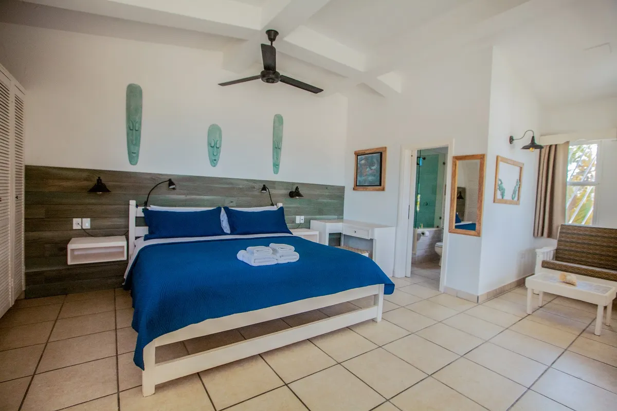 Treetops Hotel, Caye Caulker interior view