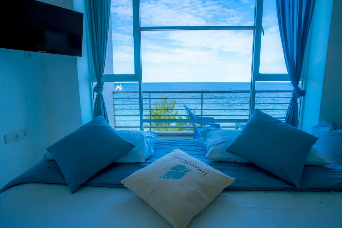 Trinco beach by DSK, Trincomalee interior view