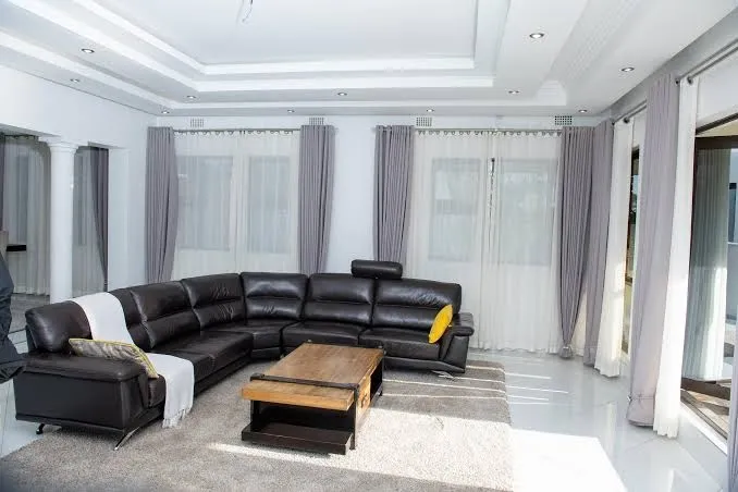 Uncle Bee's Cottages, Masvingo interior view