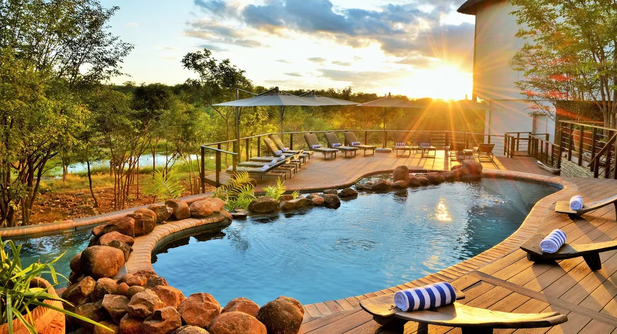 Victoria Falls Safari Club, Victoria Falls interior view