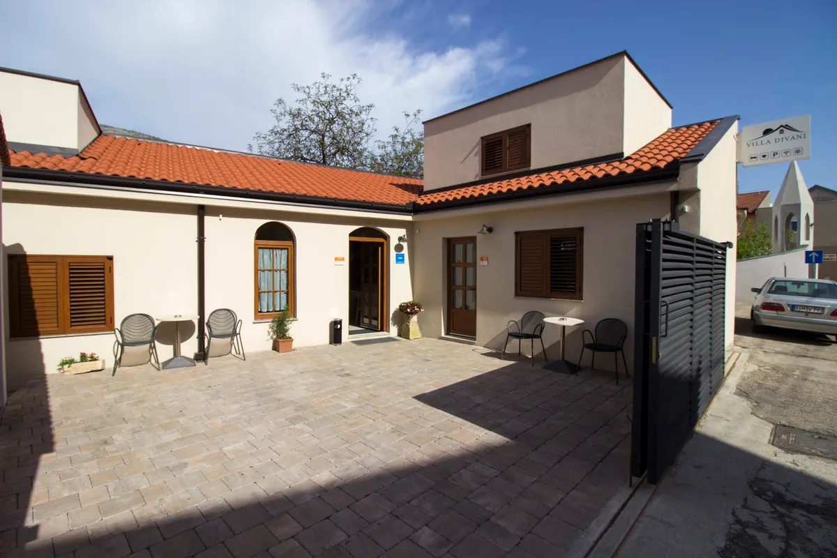 Villa Divani, Mostar interior view