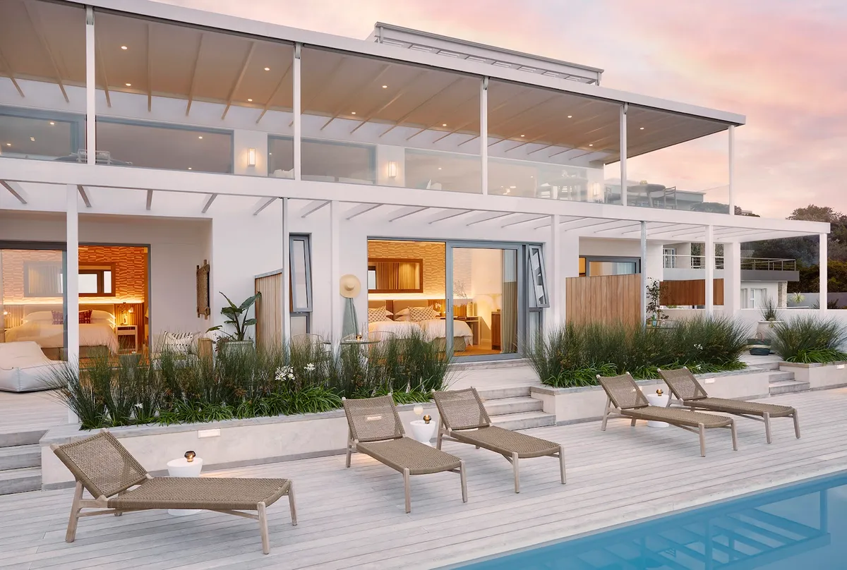 Walkers Beach, Garden Route interior view