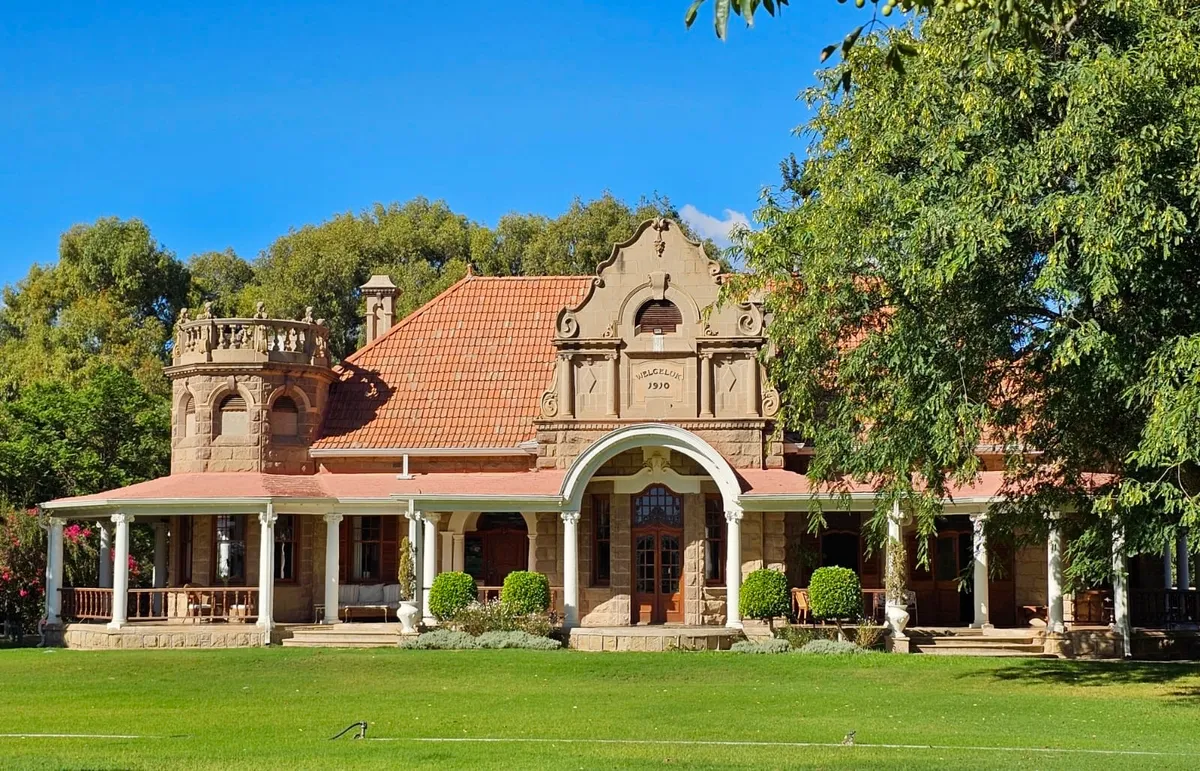 Welgeluk Feather Palace, Garden Route interior view