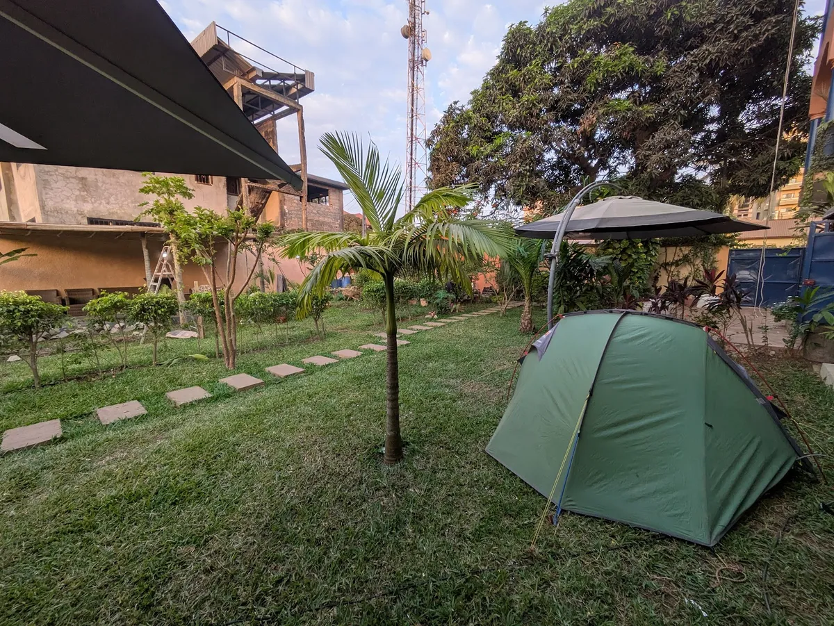 Woro Ladia, Conakry interior view