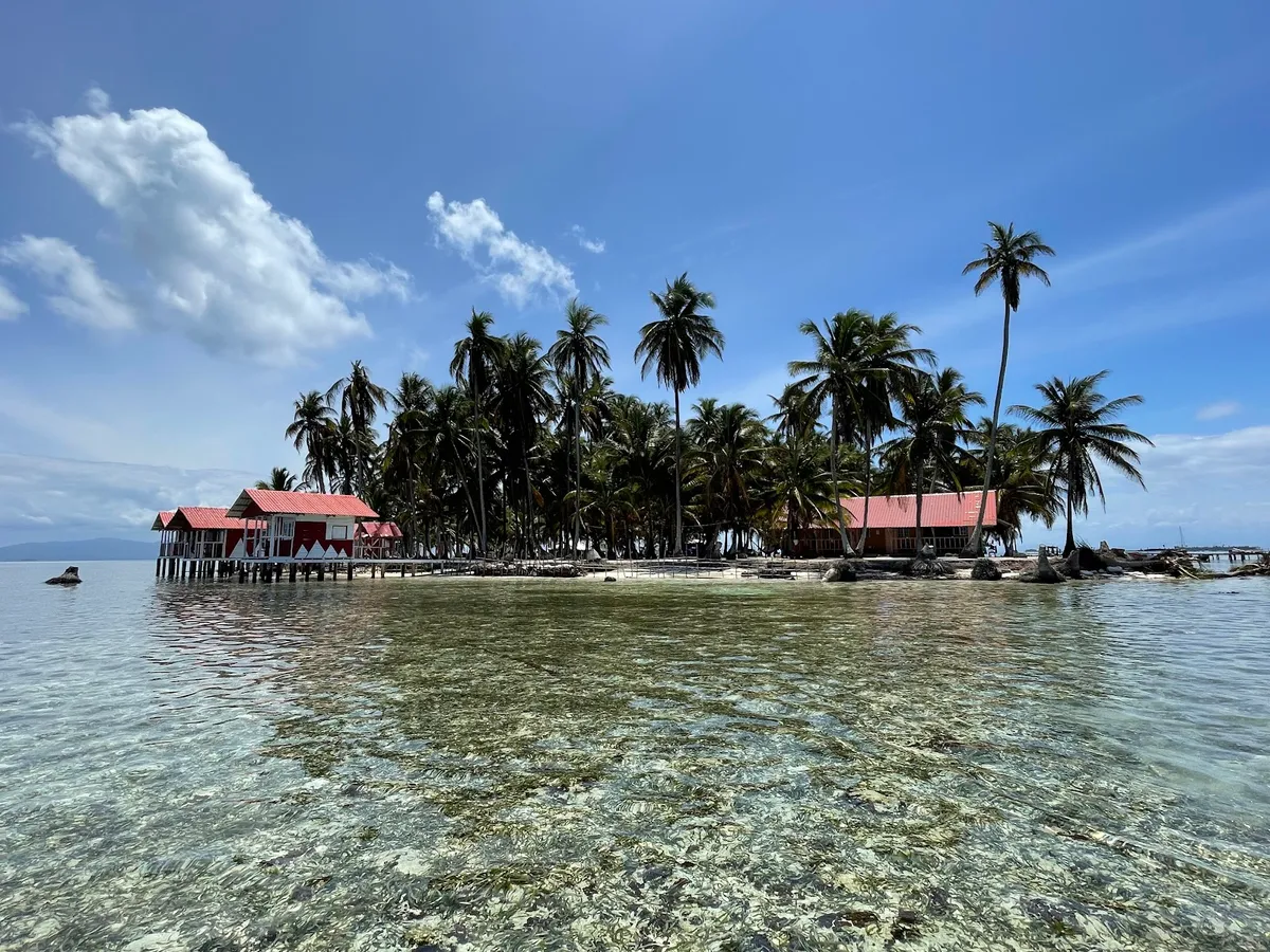 Yansailadub (by Yani Island), San Blas Islands interior view