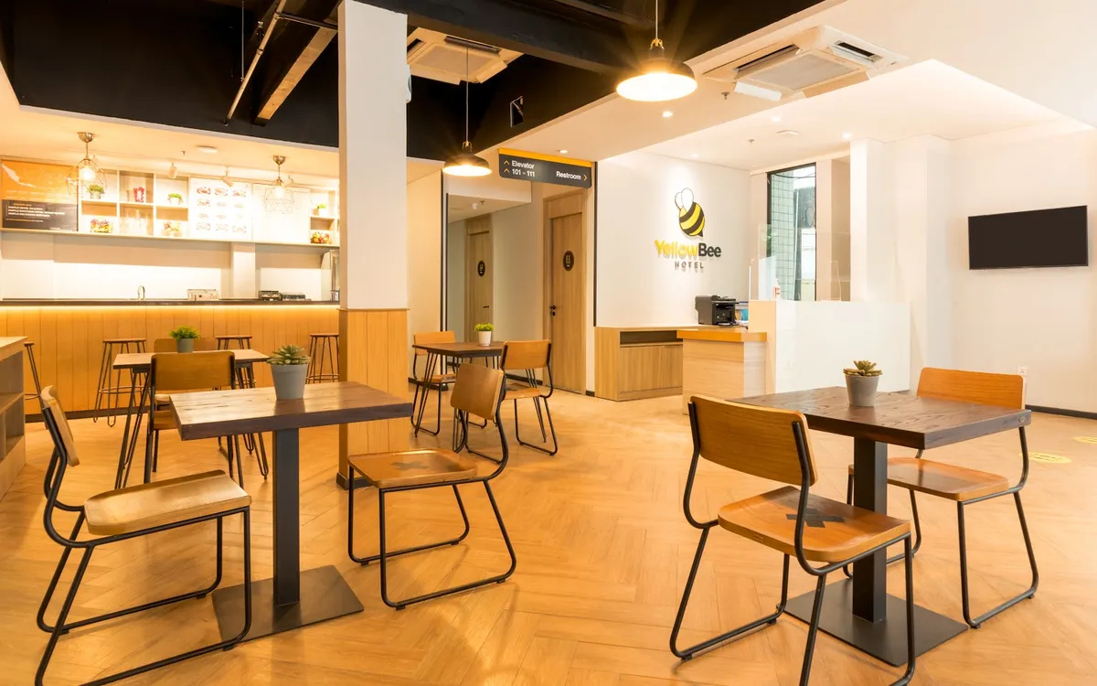 Yellow Bee Tanah Abang Jakarta, Jakarta interior view