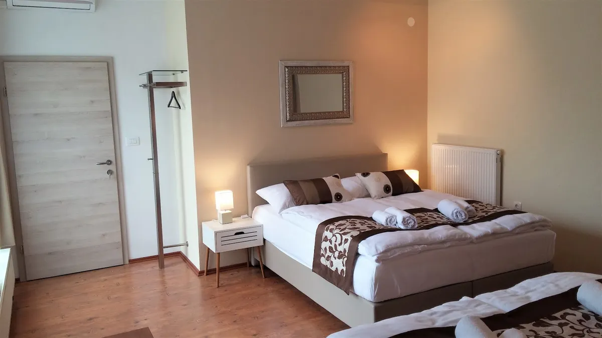 Yellow Dreamhouse, Postojna interior view