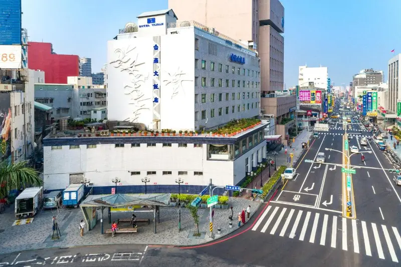 Kindness Hotel Tainan Train Station hotel in Tainan