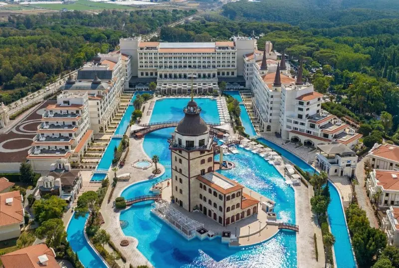Mardan Palace hotel in Kundu